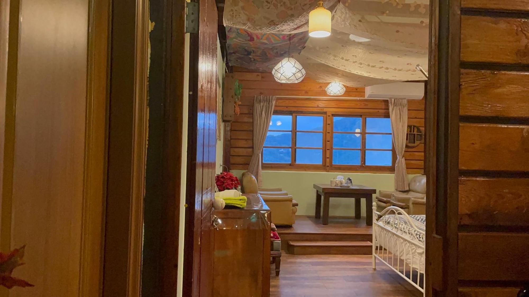 Qi Tang Lane Apartment Jiufen Room photo