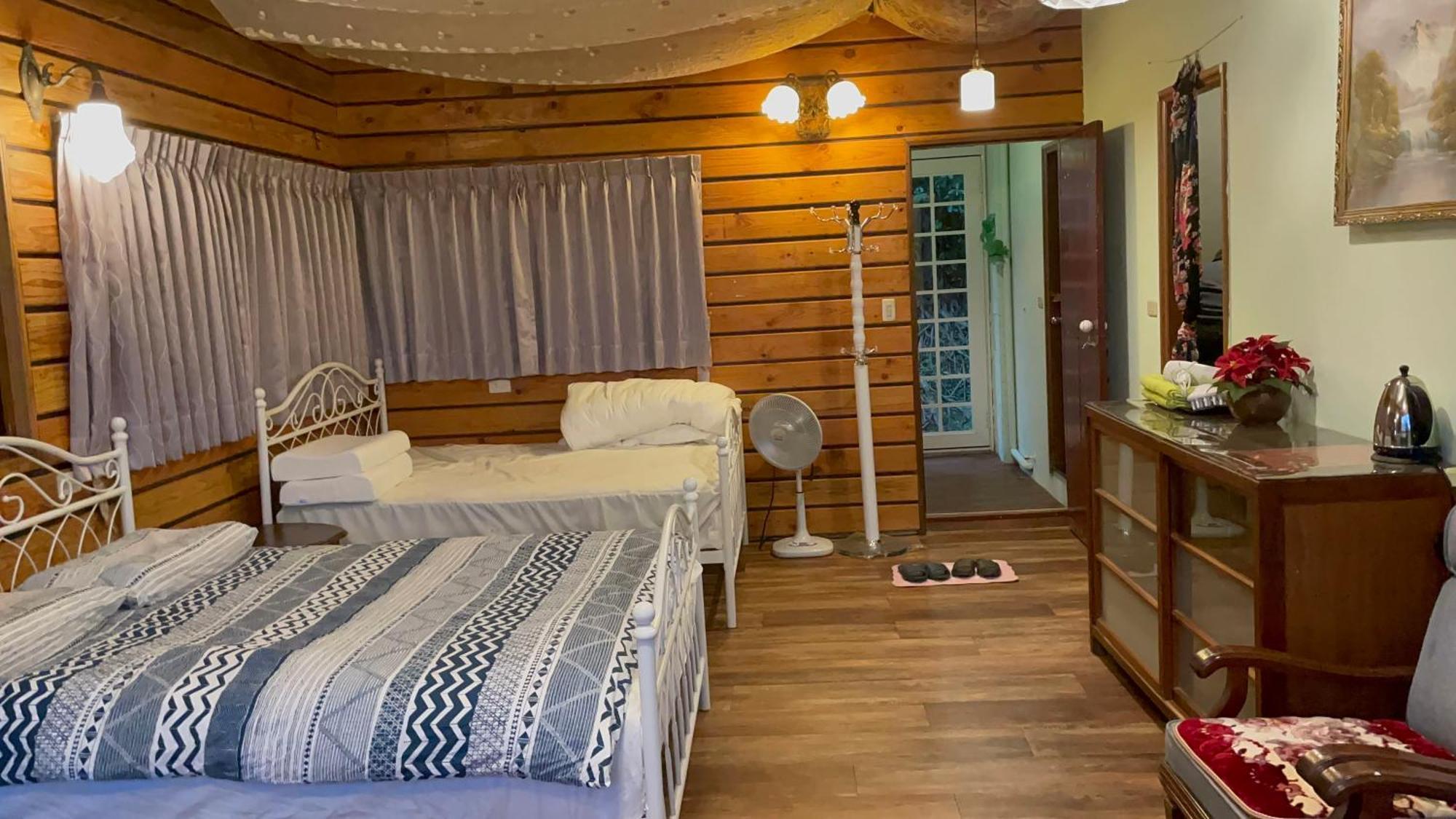 Qi Tang Lane Apartment Jiufen Room photo