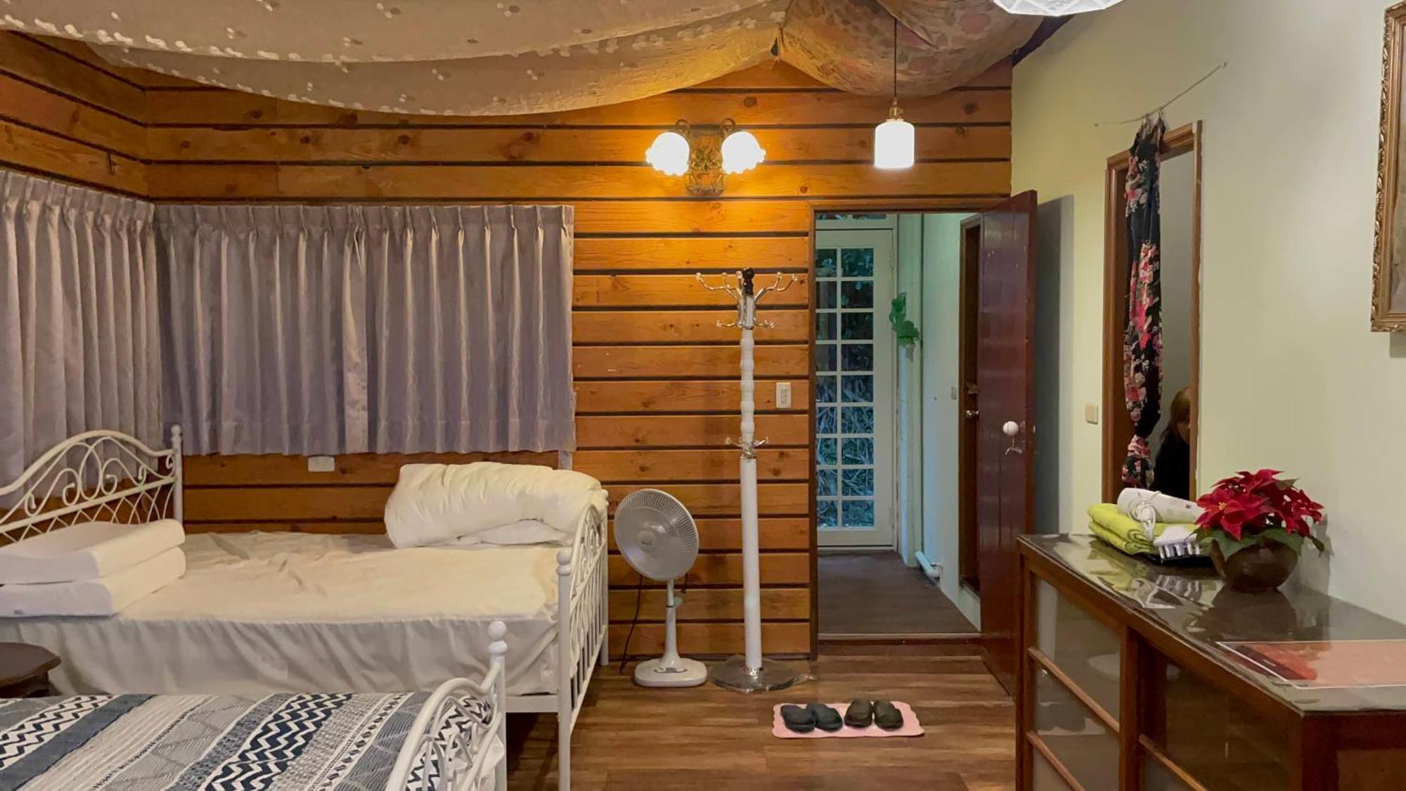 Qi Tang Lane Apartment Jiufen Room photo