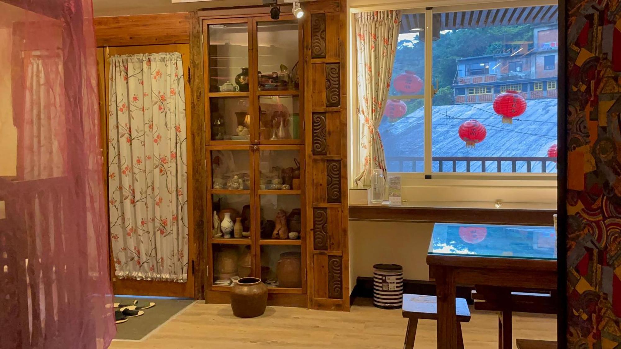 Qi Tang Lane Apartment Jiufen Room photo
